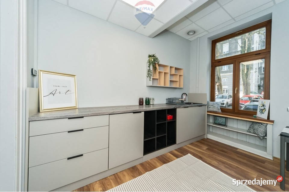 NAJEM Prestiżowa kamienica w BielskuBiałej Wynajem sprzedam