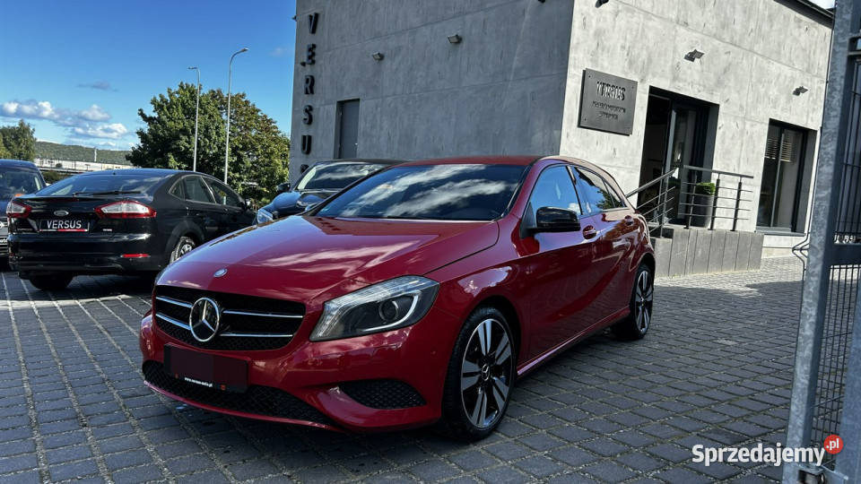Mercedes A 200 2015 Benzyna Czerwony Kubełkowe Zarejestrowany w Polsce Gdynia