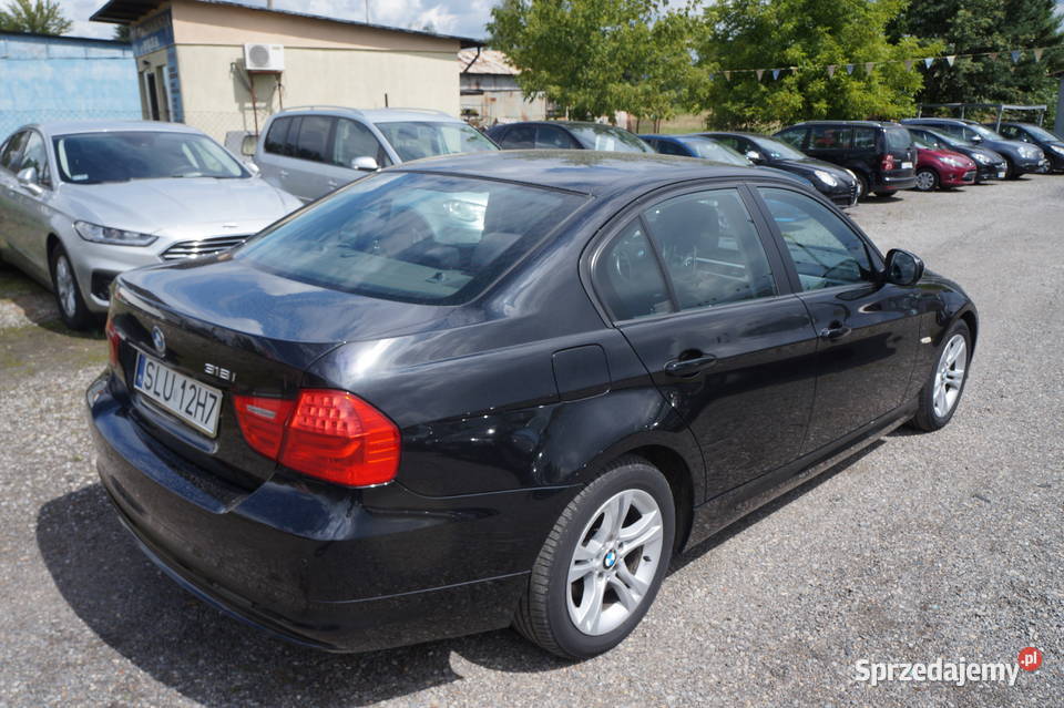 BMW 318 I 2009 zarejestrowany benzyna Częstochowa