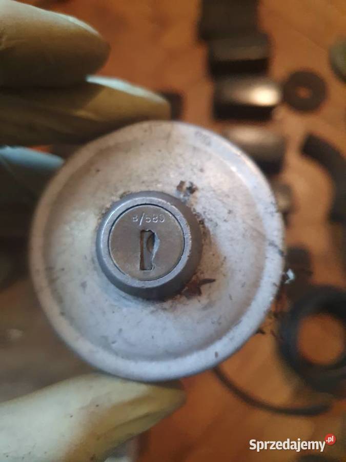 Korek wlewu zbiornika paliwa Wartburg Warszawa