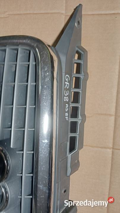 AUDI A3 8P DUŻY GRIL ATRAPA GRILL CHROM
