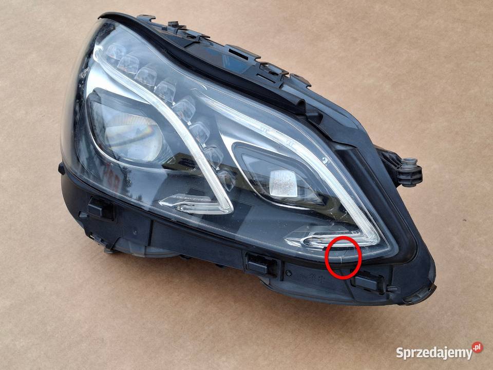 MERCEDES EKLASA W212 LIFT REFLEKTOR PRAWY FULL Lampy przednie Bieleń sprzedam