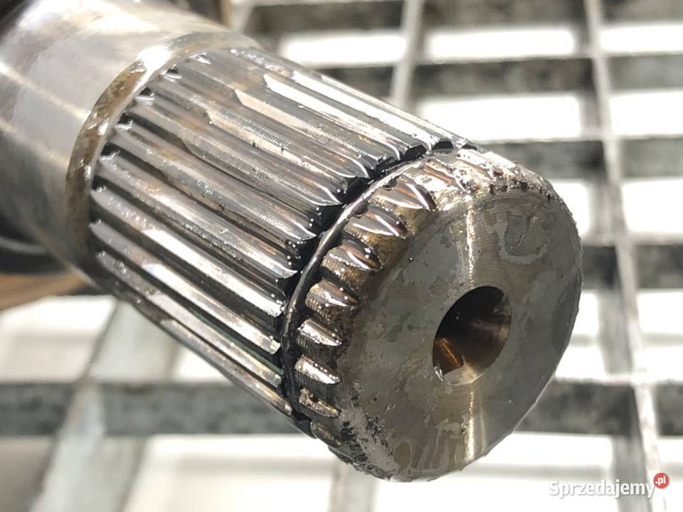 PÓŁOŚ LEWY PRZÓD HYUNDAI i30 16 128 PRZEGUB osobowe Półosie podkarpackie