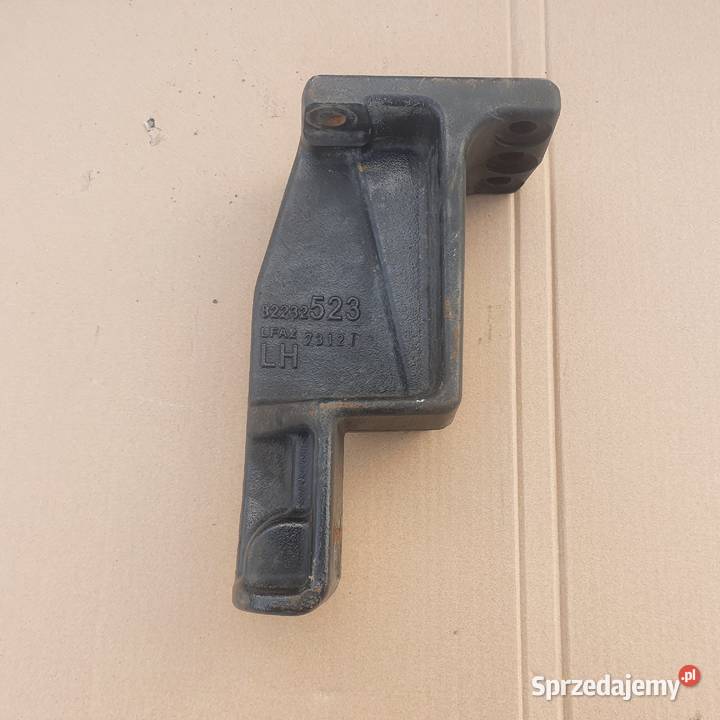 RENAULT GAMA T ŁAPA WSPORNIK ZDERZAKA ciężarowe Bieleń