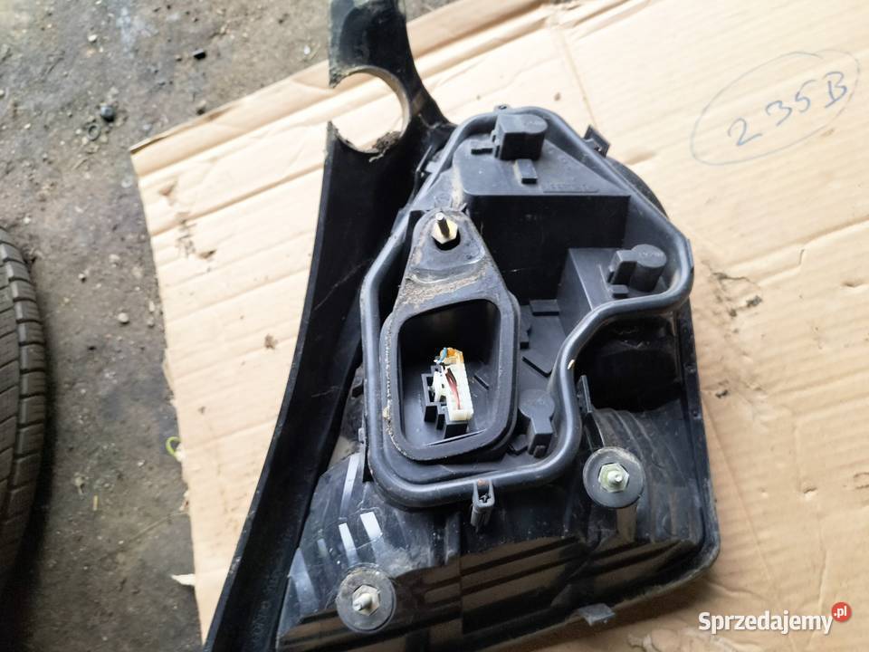 FIAT STILO LAMPA TYŁ TYLNA LEWA WKŁAD LAMPY Kamień-Kolonia