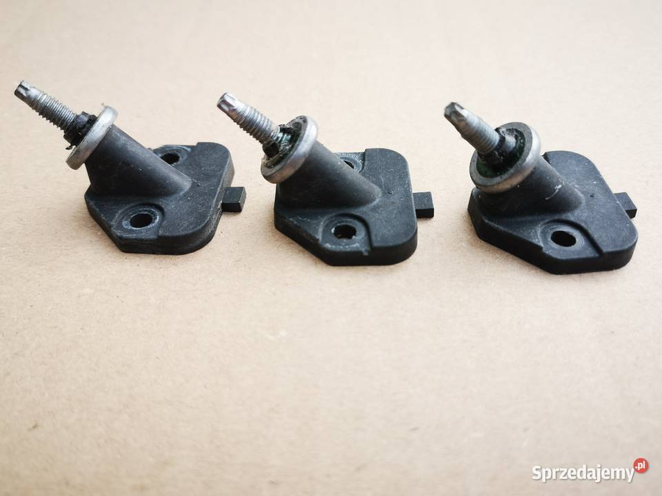 Mocowanie uchwyty lampy tył błotnik Chevrolet Warszawa