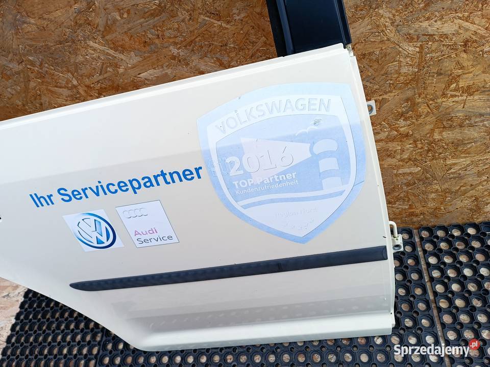 VW TOURAN 1 I LIFT DRZWI TYŁ TYLNIE PRAWE PRAWY Słowikowo