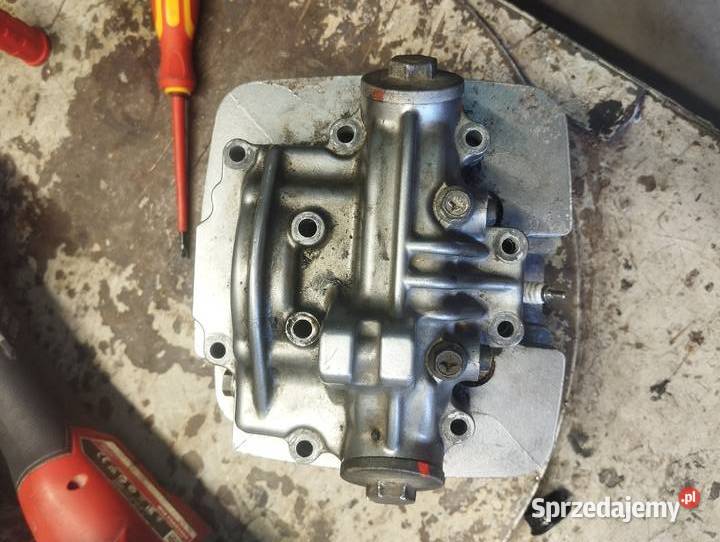 Głowica Suzuki dr 125 SM 2009r Cylindry, głowice, pierścienie Nowe Miasto Lubawskie