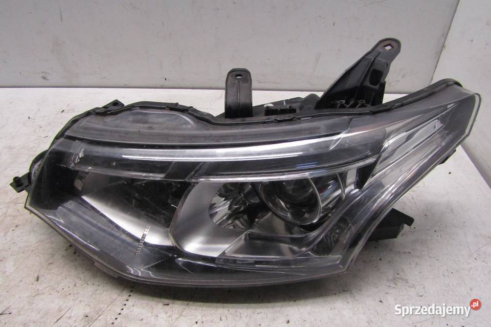 LAMPA PRZEDNIA LEWY PRZÓD XENON MITSUBISHI