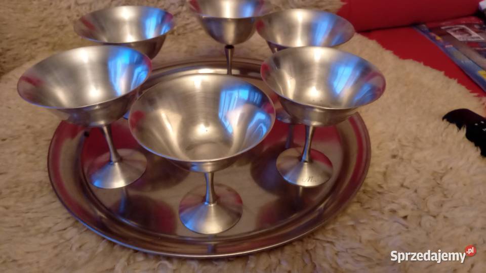 Kieliszkipucharki na tacy lata 4050 mazowieckie Warszawa