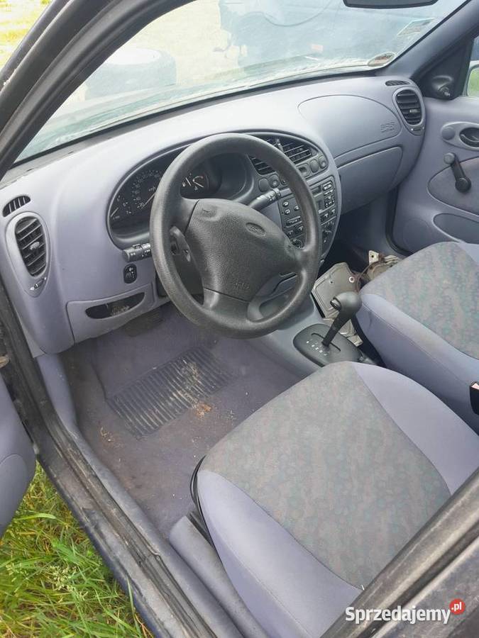 2 fiesty jedna ponizej złomu 65KM Witnica