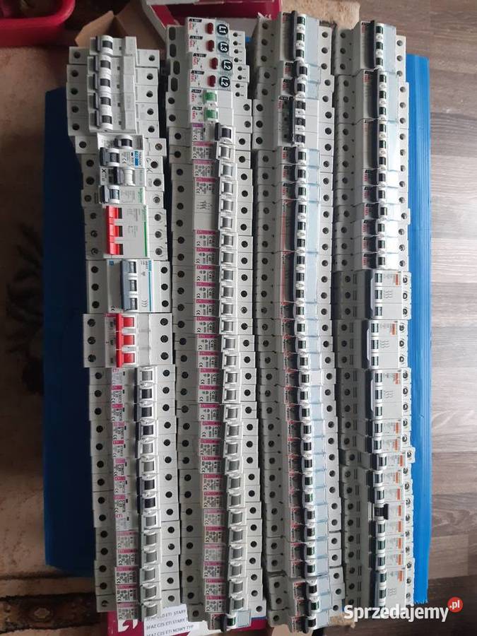 zestawy 3 faz gniazda rozdzielnice bezpieczniki Jasło