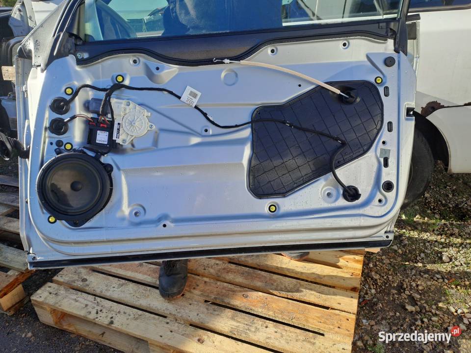 Audi A3 8P 3D drzwi kompletne kod lakieru LY7W osobowe Jastrzębie-Zdrój sprzedam