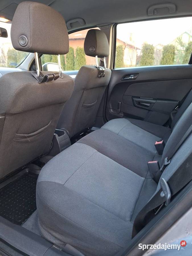 Opel Astra 16 benzynaklimatyzacjaniski przebieg Astra Dębica sprzedam