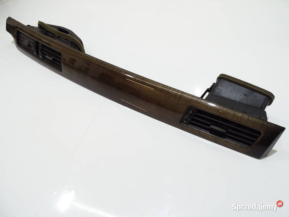 LISTWA DEKOR DESKI ROZDZIELCZEJ BMW E60 E61 osobowe Strzyżewice sprzedam