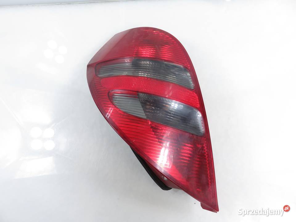 LAMPA LEWA TYLNA MERCEDESBENZ A W169 Lampy tylne