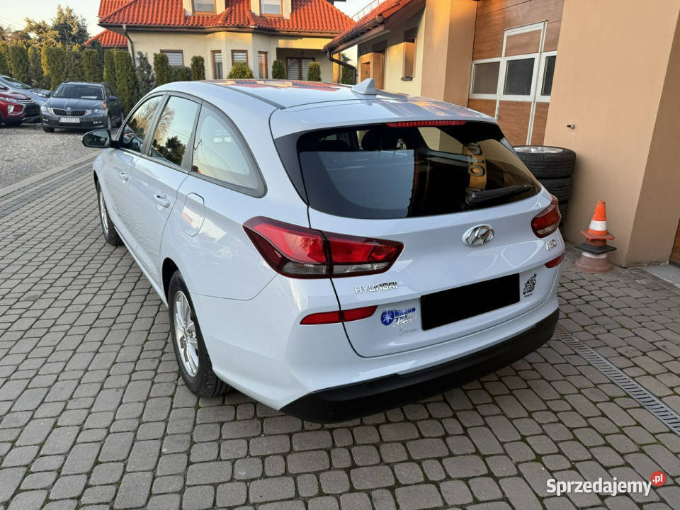 Hyundai i30 14 100 Klima Navi Kamera Koła bluetooth i30 sprzedam