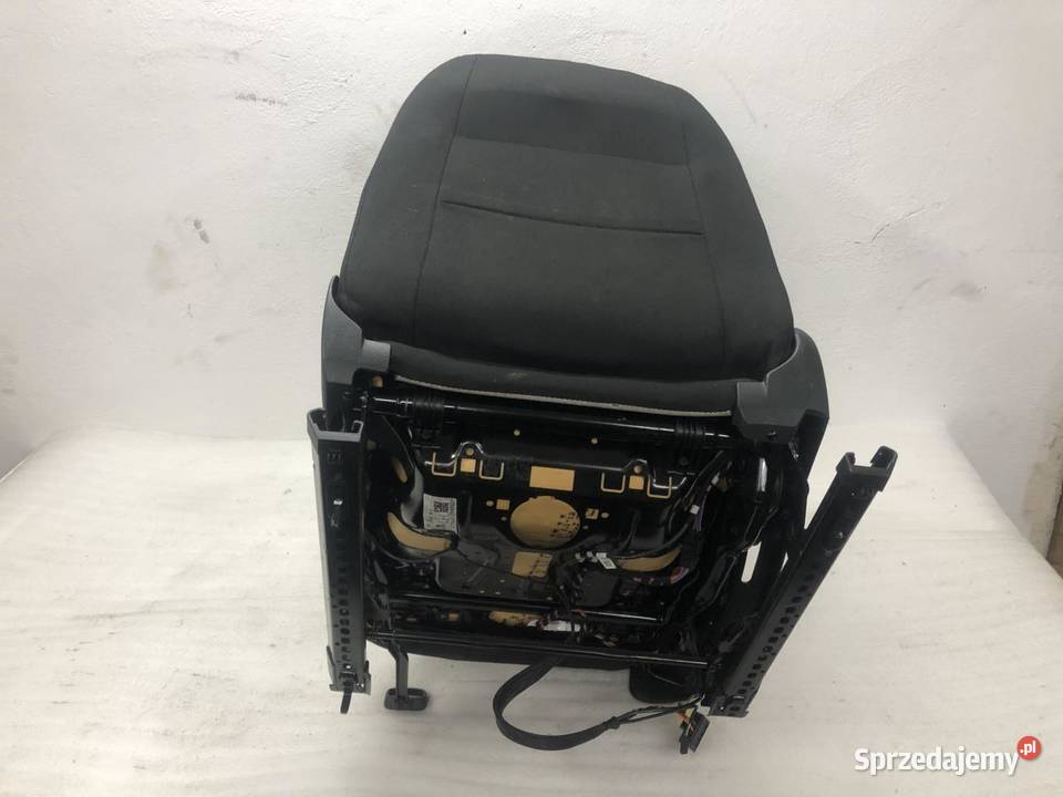 FOTEL PRAWY PRZÓD VOLKSWAGEN PASSAT B7 ANGLIK osobowe sprzedam