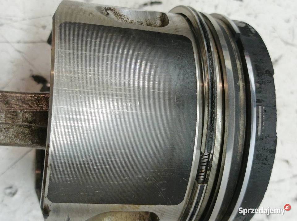 TŁOK KORBOWÓD 80960 20 TDI VW Volkswagen Golf V Blok silnika