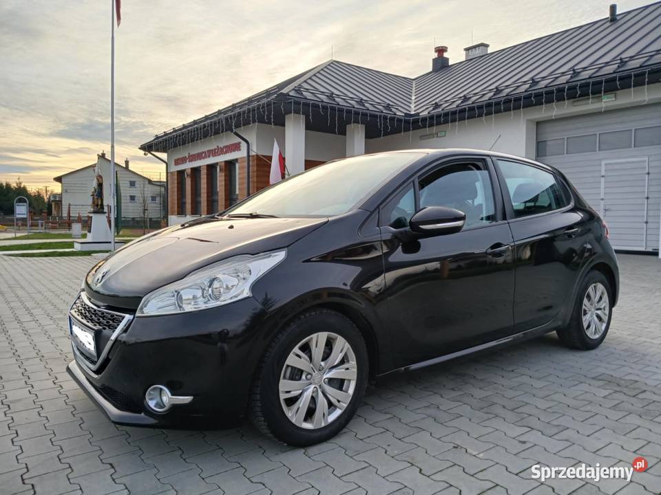 Peugeot 208 Przebieg 80 14 benzyna 2012 Manual podkarpackie Przeworsk