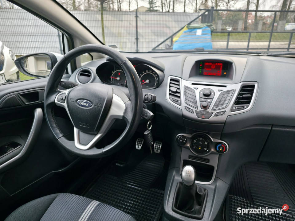 Ford Fiesta 125 Benzyna Serwisowany Gwarancja 2/3 Piekoszów sprzedam