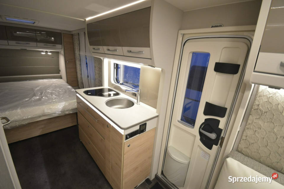 przyczepy kempingowe Dethleffs Nomad 530 DR ręki