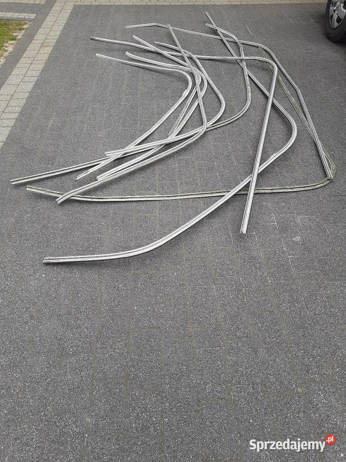 Listwa z angielskiej przyczepy kempingowej Skokowa