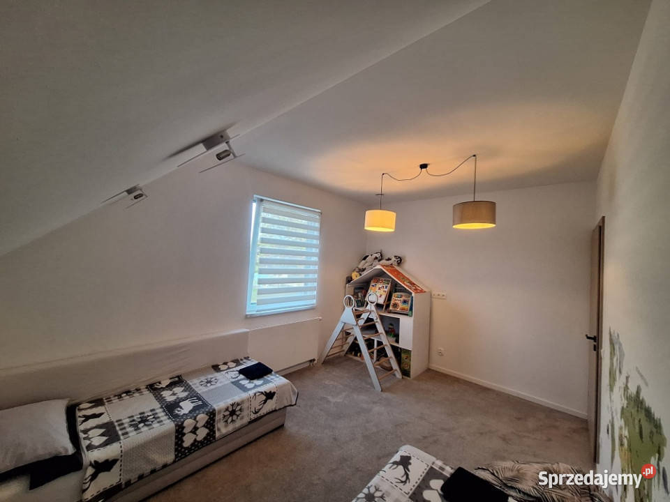 Nadarzyn dom 135 m2 salon 3 sypialnie 2 łazienki 135m2