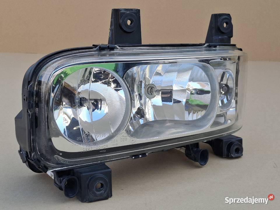 MERCEDES ATEGO REFLEKTOR LEWY LAMPA LEWA lubuskie