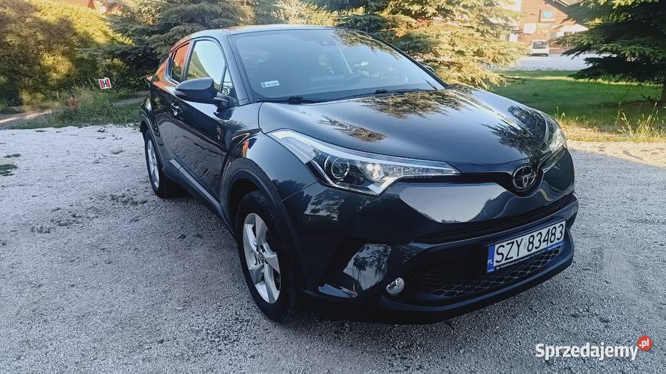 toyota CHR zadbana niski przebieg wyposażona hak Międzybrodzie Bialskie sprzedam