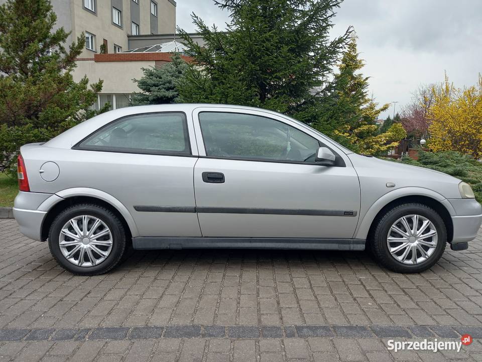 OPEL ASTRA G 16 8V 84 2001r Klima Navi Hak Gliwice sprzedam