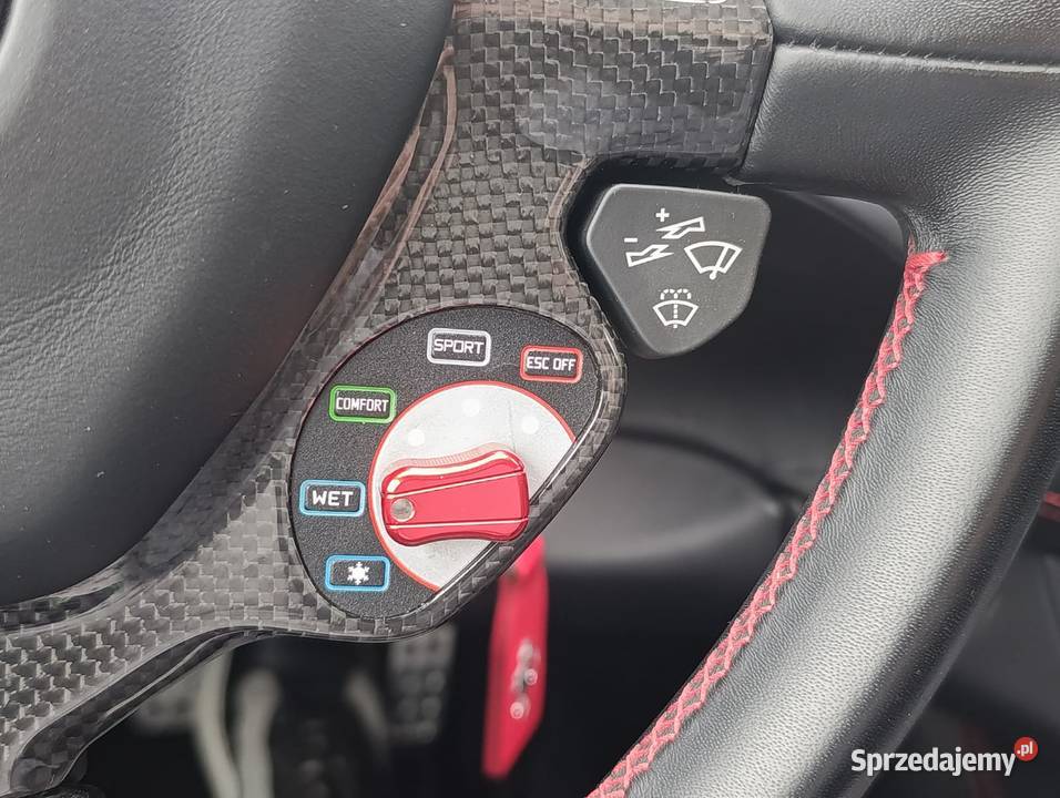 Salon Polska VAT23 V12 o mocy 660 4x4 FF Warszawa