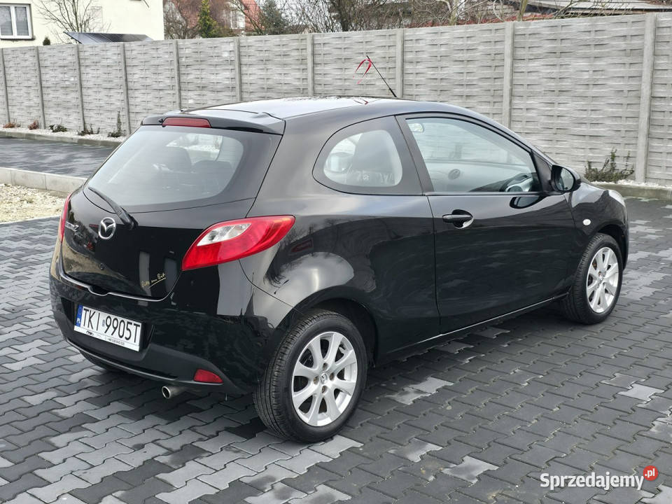 Mazda 2 13 Benzyna Serwisowany Gwarancja Bogate czarny