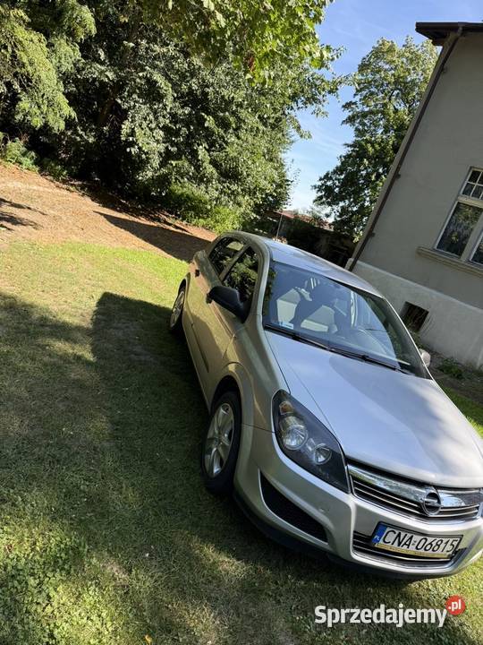 Astra h 16 2011 115 Mrocza