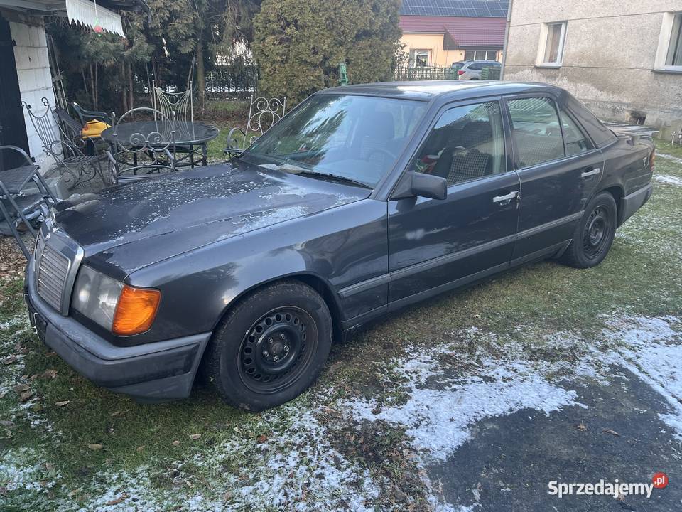 Mercedes W 124 260 E Łosiów