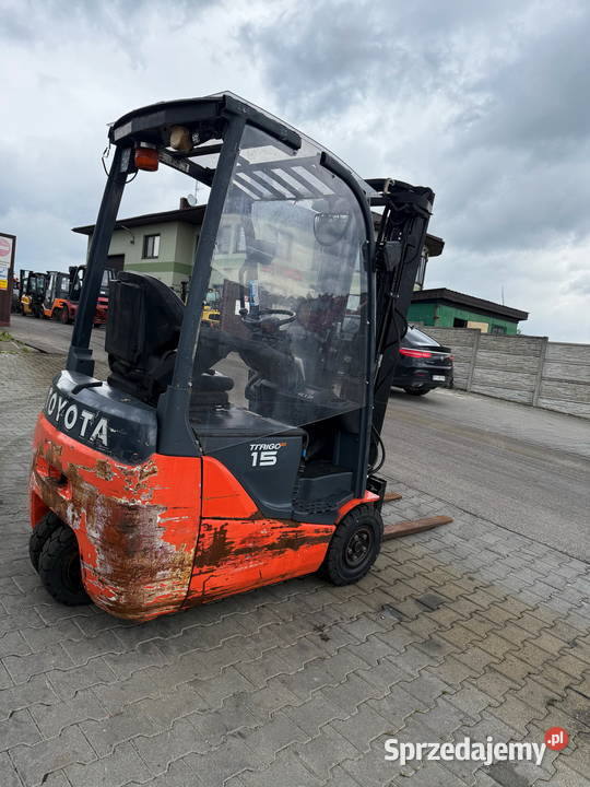 wózek widłowy elektryczny TOYOTA 8FBET15 Triplex Wózki widłowe łódzkie Działoszyn