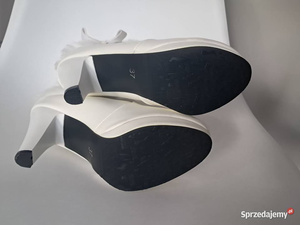 nowe białe kozaczki rozmiar 37 brak paragonu Sandomierz