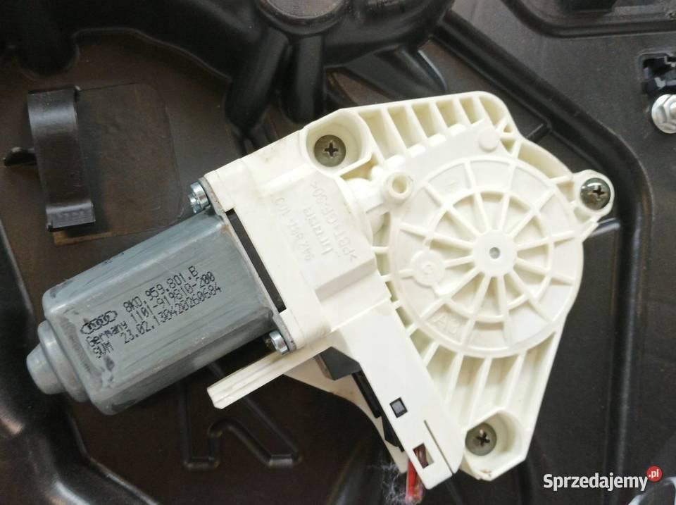 MECHANIZM SZYBY LEWY PRZÓD EUROPA 7P6837755C