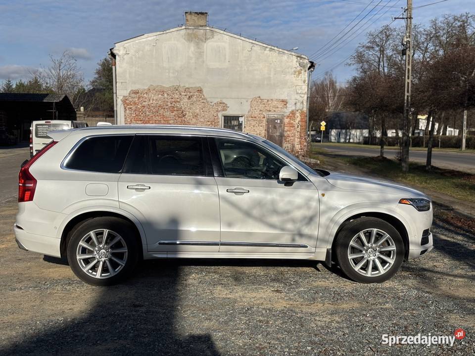 Volvo XC90 T8 Recharge Plug in Hybrid 55l100 kamera cofania