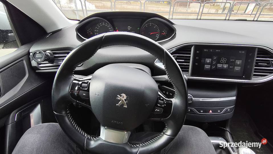 Peugeot 308 16 BlueHdi wersja Allure oszczędny 1560cm3 Gdańsk