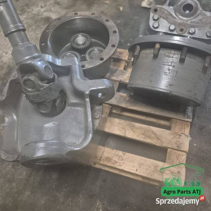 Zwolnica Zwrotnica Piasta Półoś 9700601267 Fendt Ciechanowiec