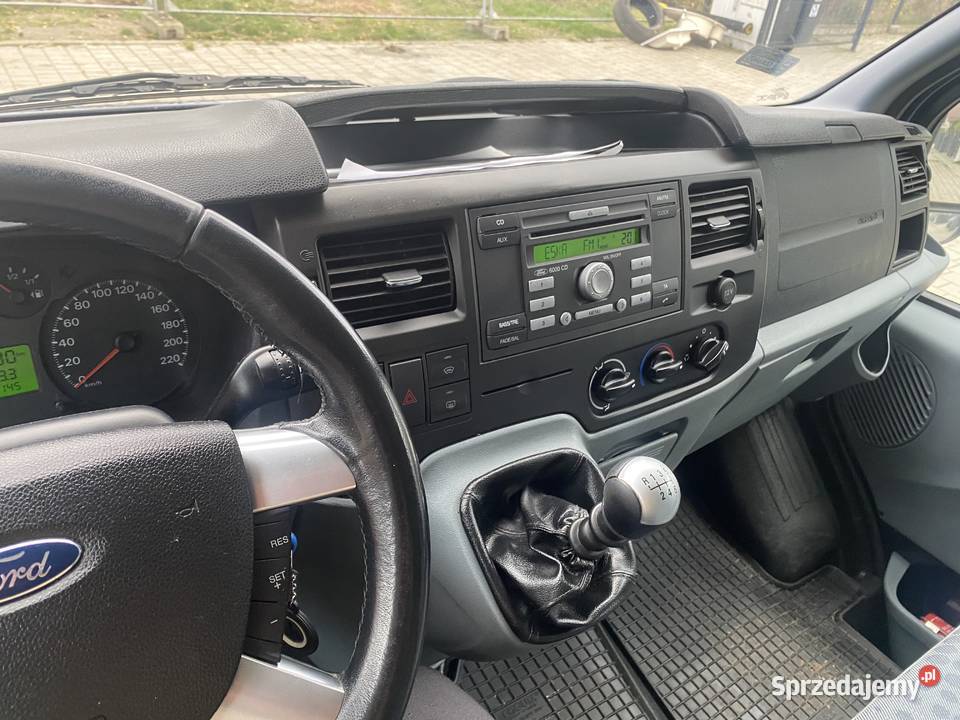 Ford Transit 9 osobowy nieuszkodzony