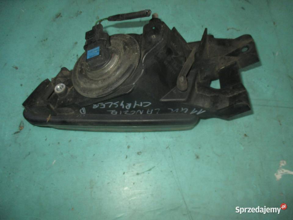 LANCIA DELTA SE III LIFT 13r halogen prawy osobowe świętokrzyskie