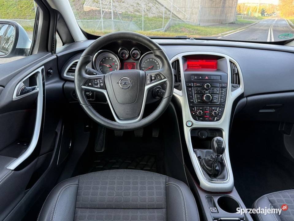 Opel astra j Gtc