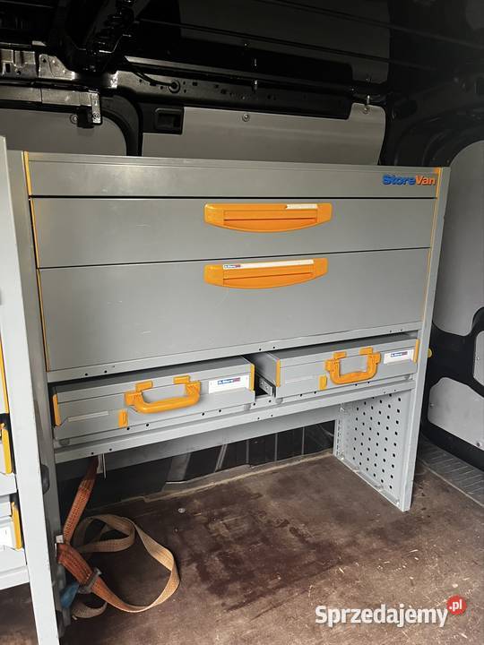 Zabudowa serwisowa warsztatowa busa store van Wołomin