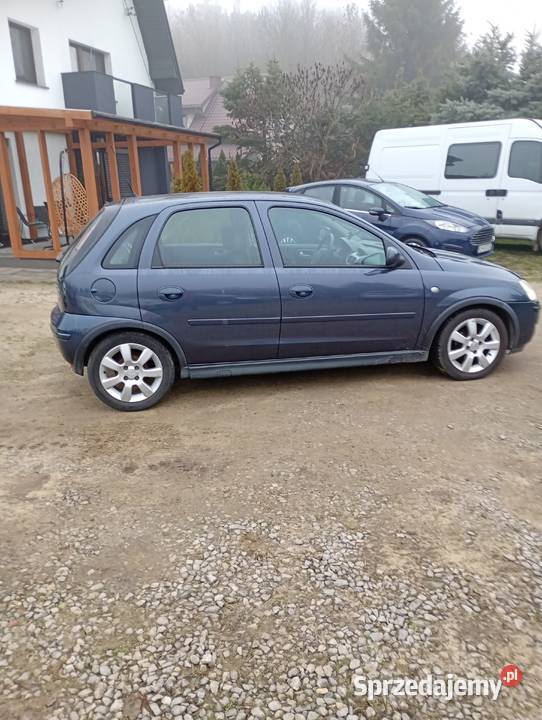 Opel Corsa 12 benzyna super stan Lift klima 1200cm3 Łuków