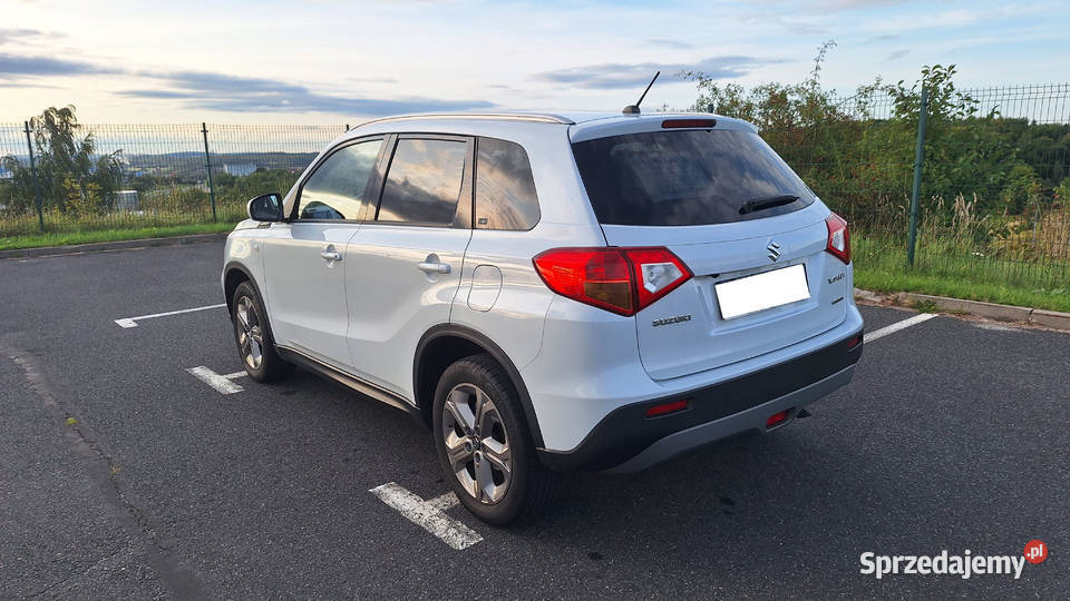 Sprzedam Suzuki Vitara 16 Premium 4WD 120 2018 r Wałbrzych
