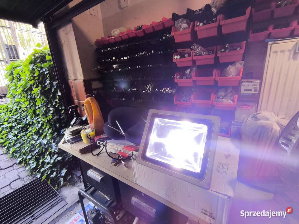 Solidny Halogen Reflektor Yato 81806 50W 3500lm Warszawa