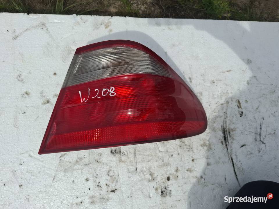Lampa Prawa Tył Mercedes W208 Pozostałe Wisznice sprzedam