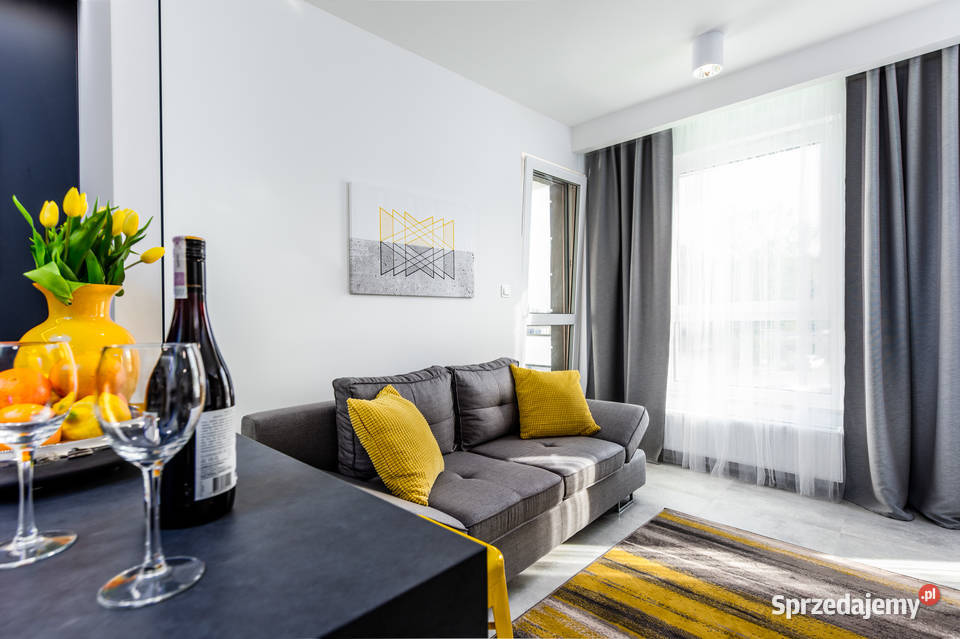 Salon z aneksem sypialnia balkon komorka własność Wynajem sprzedam
